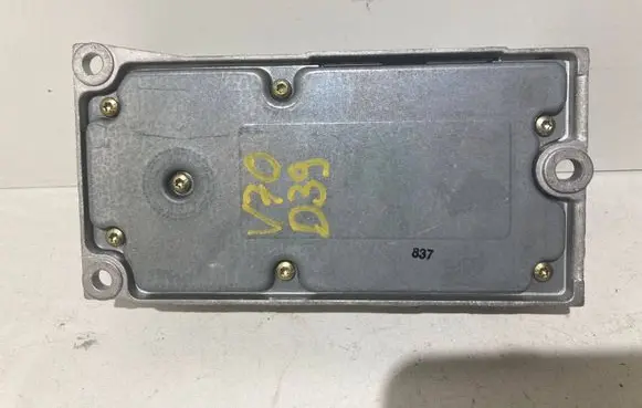 Volvo V70 Airbag control unit/module 8651523