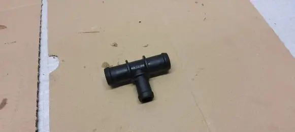 Skoda Octavia Mk2 (1Z) Engine coolant pipe/hose 202016