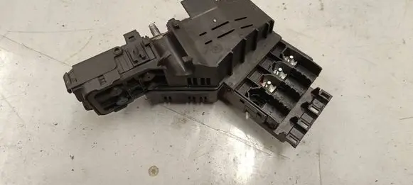 Mercedes-Benz GLE (W166 - C292) Current control relay A1666405202
