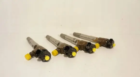 Renault Master III Fuel injector 0445110939