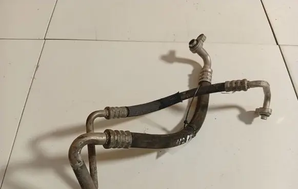 Opel Insignia A Air conditioning (A/C) pipe/hose 