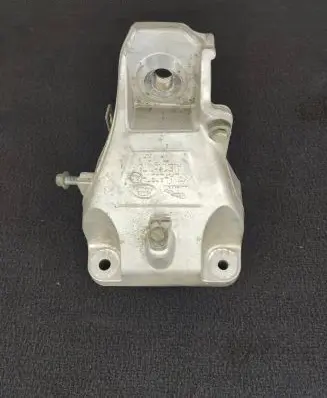 Land Rover Range Rover Sport L494 Engine mounting bracket KPLA6037AC