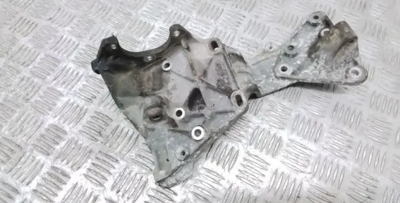 Volvo S80 Generator/alternator bracket 30731516