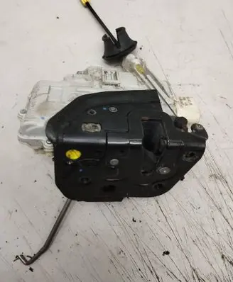 Audi A6 S6 C6 4F Rear door lock 4F0839015A