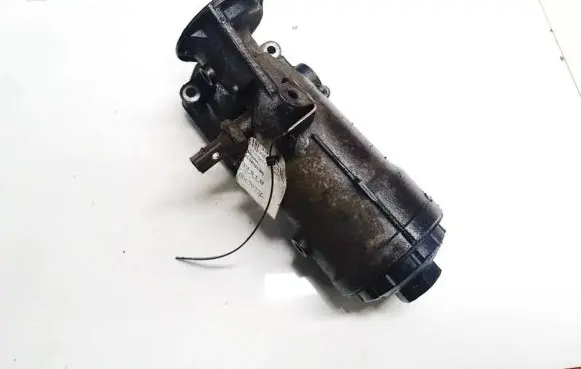 Volkswagen Golf V Oil filter cover 045115389j