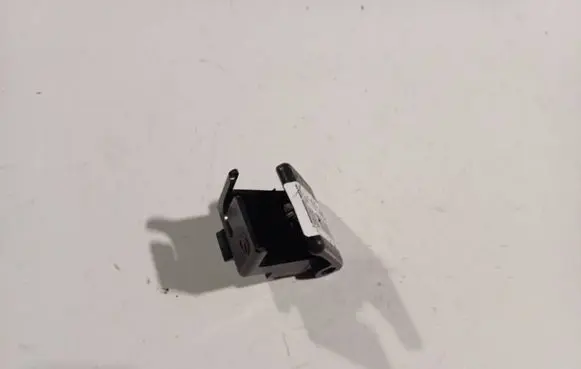Engine bonnet (hood) release handle