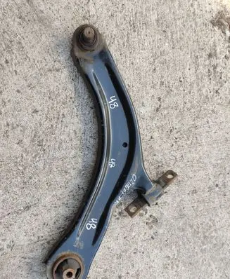 Nissan Qashqai Front lower control arm/wishbone