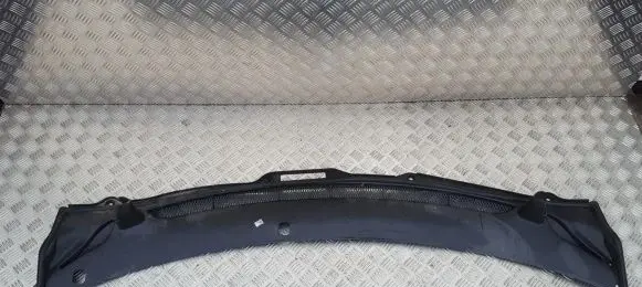 Volvo V70 Wiper trim 