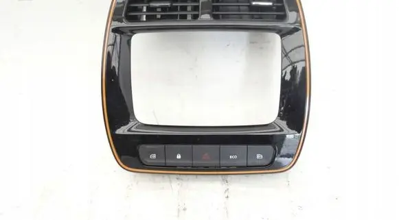 Dacia Spring Dashboard center trim panel brak