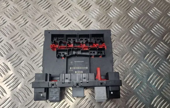 Volkswagen Golf V Comfort/convenience module 3C0937049AD