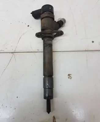 Volvo S60 Fuel injector 0445110078