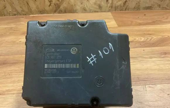 Volkswagen Golf IV ABS Pump 1C0907379 10094703073