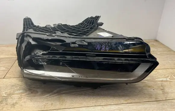 BMW 7 G70 Headlight/headlamp 5B33EF4