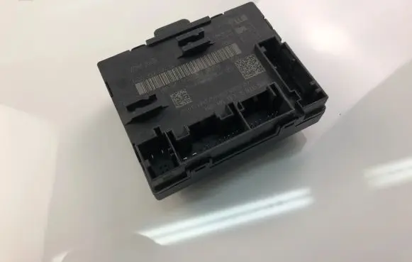 Audi TT TTS Mk2 Other control units/modules 5Q0959592D