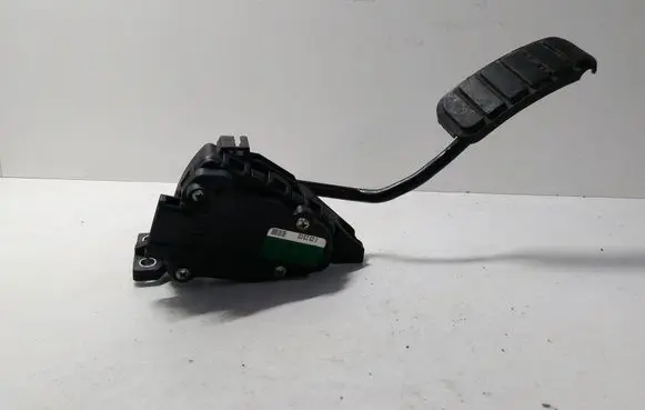 Renault Laguna II Accelerator throttle pedal 8200003393 6PV00811903