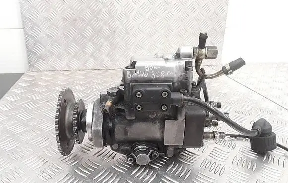 BMW 3 E36 Fuel injection high pressure pump 0460494995 709932 2245812