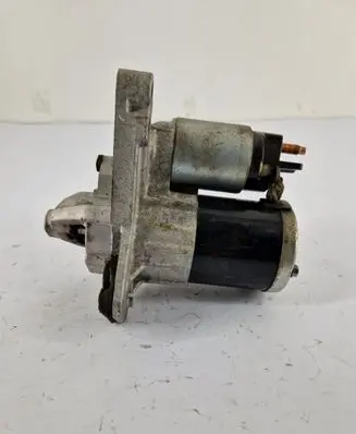 Renault Captur Starter motor 233000557R