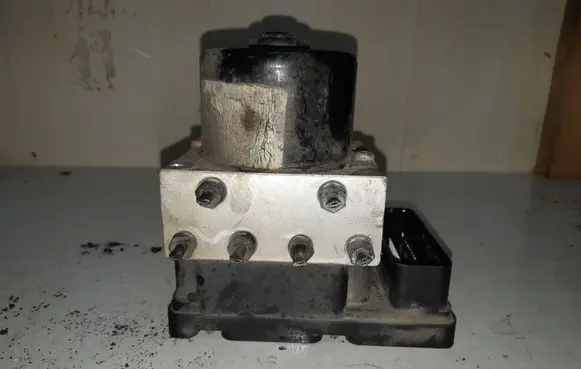 Ford Galaxy ABS Pump 7M3907379