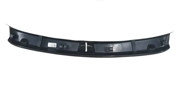 Trunk/boot sill cover protection