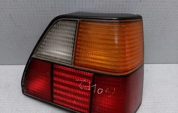 Volkswagen Golf II Rear/tail lights 53355R6 0131289R3 53355R7