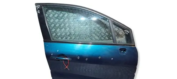 Renault Captur Front door S26301053