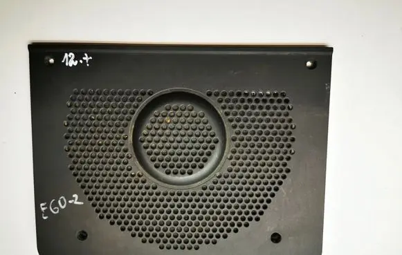 BMW 5 E60 E61 Subwoofer grill/trim 6976960 4913631822