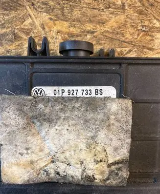 Volkswagen Multivan T4 Gearbox control unit/module 01P927733BS