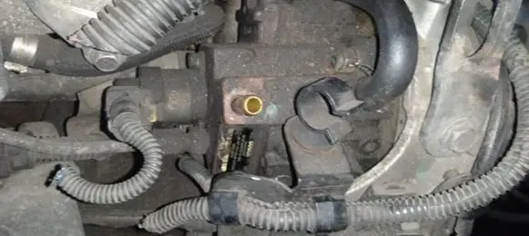 Opel Zafira B Fuel injection high pressure pump 0445010097 0055193731