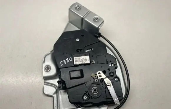 Volkswagen Caddy Loading door lock 2K5827201C 2K5827201G