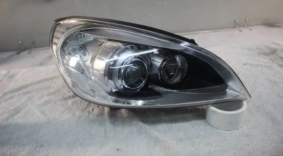 Volvo V60 Headlight/headlamp 31299991 89905528
