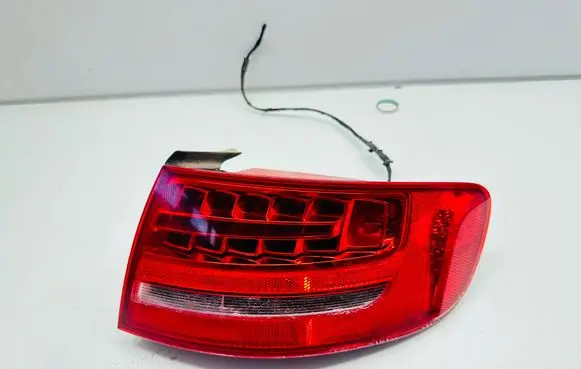 Rear/tail lights