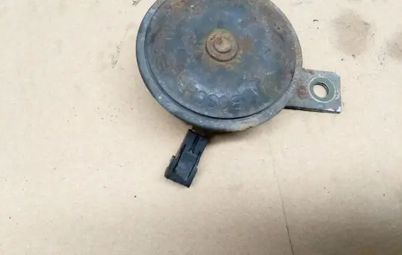Nissan Primera Horn signal