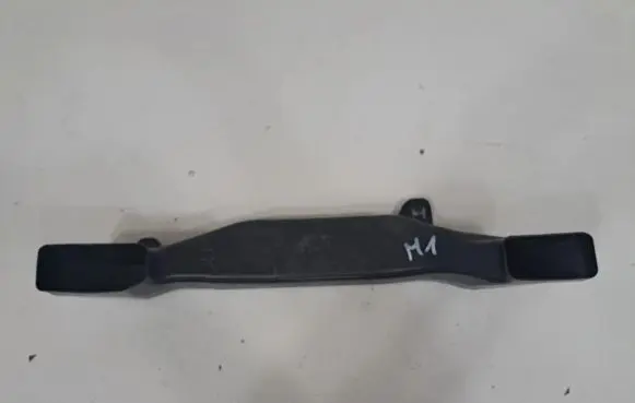 BMW iX Air intake duct part 9490607