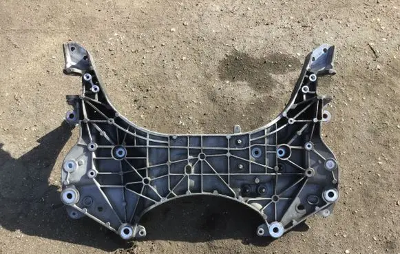 Jeep Cherokee Front subframe 04877643AD