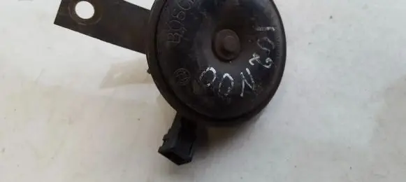Nissan Micra Horn signal e9011163