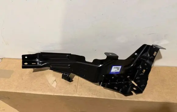 Volvo C40 Headlight/headlamp mounting bracket 32377056