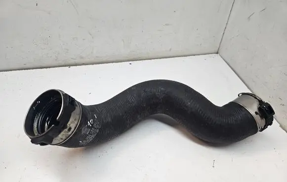 Intercooler hose/pipe