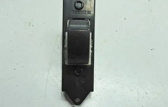 Mitsubishi ASX Electric window control switch MR587944 23Z1D4 C8DD411MB