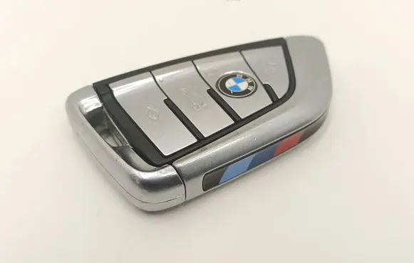 BMW 5 G30 G31 G38 Ignition key/card 8808893