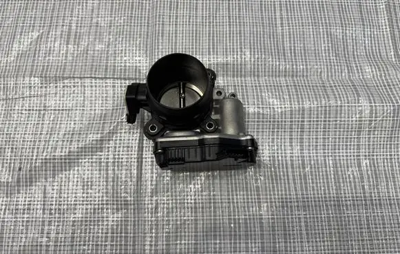 KIA Sportage Throttle body valve 351002M417