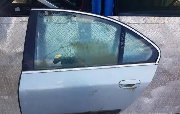 Peugeot 607 Rear door