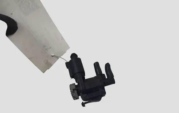 Audi A3 S3 8P Turbo solenoid valve 1K0906283A