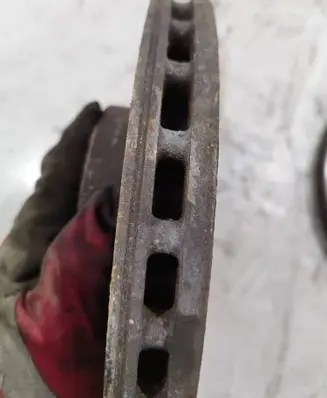 Mercedes-Benz E W211 Front brake disc