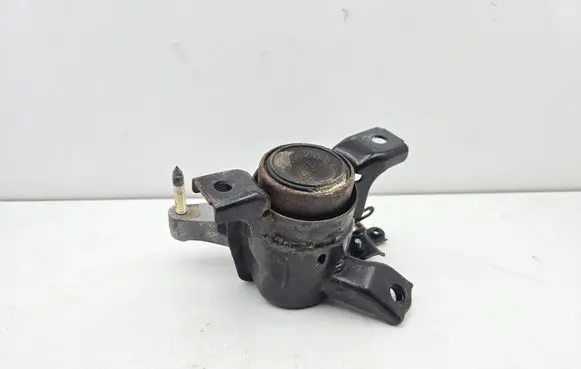 Lexus NX Engine mount bracket J6280464