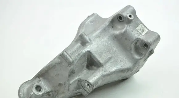 Mercedes-Benz C W205 Engine mounting bracket A6512234304