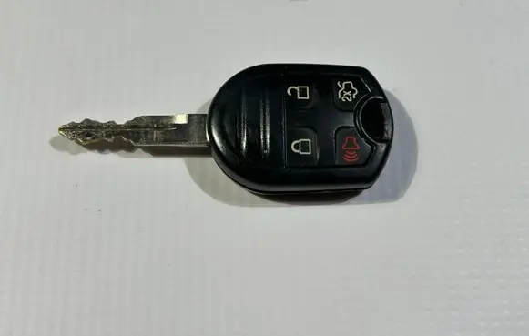Ford Mustang V Ignition key/card bt19h316