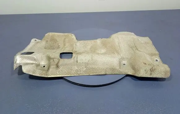 Audi RS Q8 Exhaust heat shield 4M0825661S