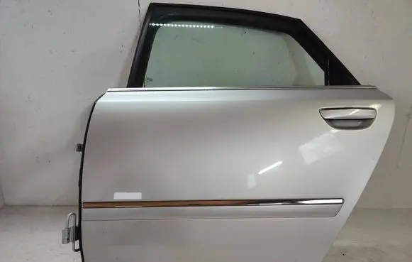 Audi A8 S8 D3 4E Rear door