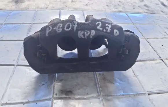 Peugeot 607 Front brake caliper 9657495580