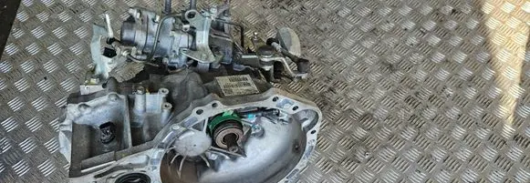 Mitsubishi Outlander Manual 5 speed gearbox F5MBB MB0383V 300888